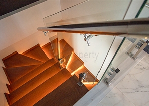 Красивый садовый дуплекс в Кестеле