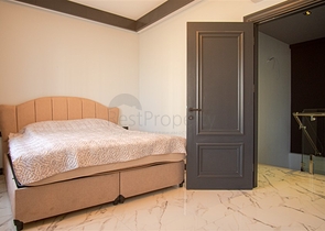 Красивый садовый дуплекс в Кестеле