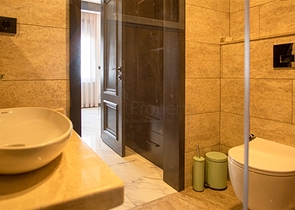 Красивый садовый дуплекс в Кестеле