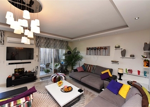 Двухуровневая просторная квартира с прямым видом на Средиземное море