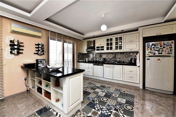 Пентхаус 5+1 в районе Оба в 600 м от моря