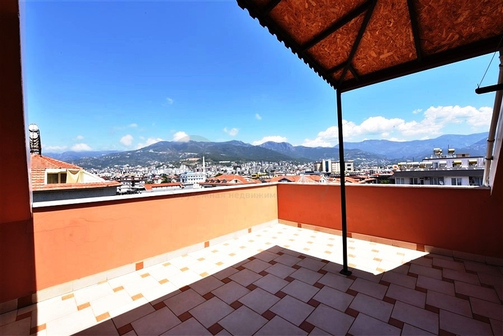 Пентхаус 5+1 в районе Оба в 600 м от моря