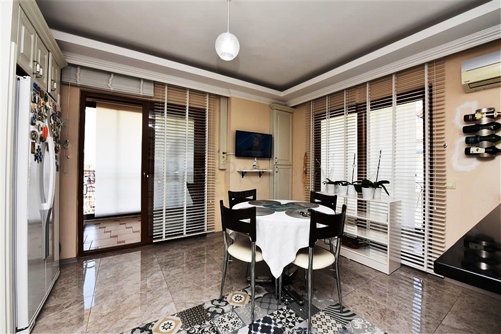 Пентхаус 5+1 в районе Оба в 600 м от моря