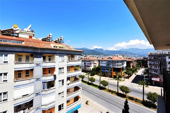 Пентхаус 5+1 в районе Оба в 600 м от моря