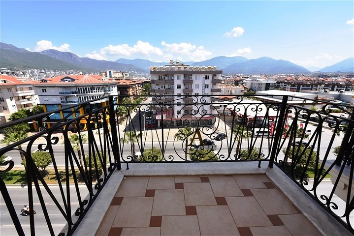 Пентхаус 5+1 в районе Оба в 600 м от моря