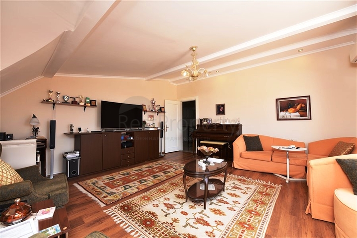 Пентхаус 5+1 в районе Оба в 600 м от моря