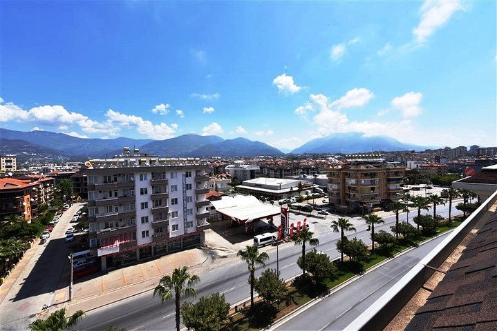 Пентхаус 5+1 в районе Оба в 600 м от моря