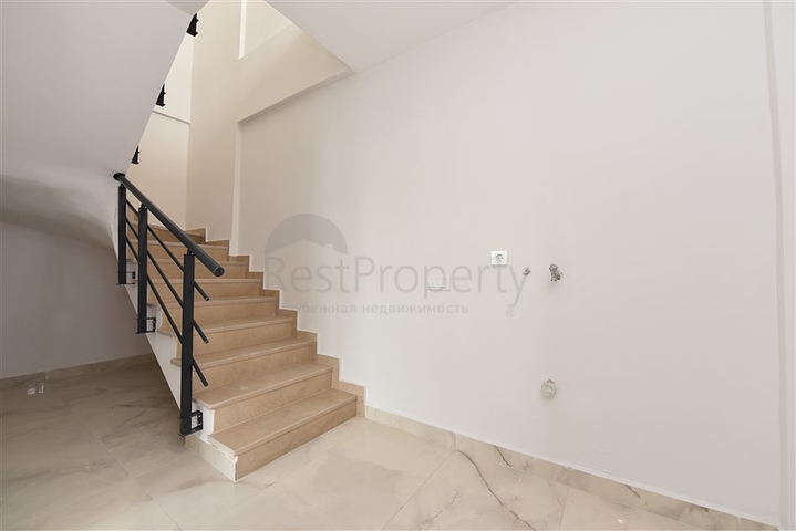 Продается пентхаус 2+1 с видом на море в районе Кестель