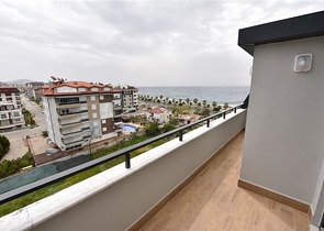 Продается пентхаус 2+1 с видом на море в районе Кестель