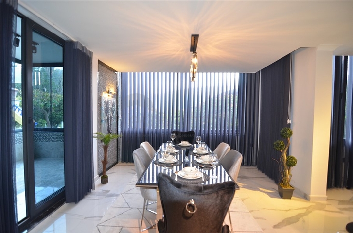  Апартаменты 2+1 в цeнтре Алании у пляжа Клеопатры