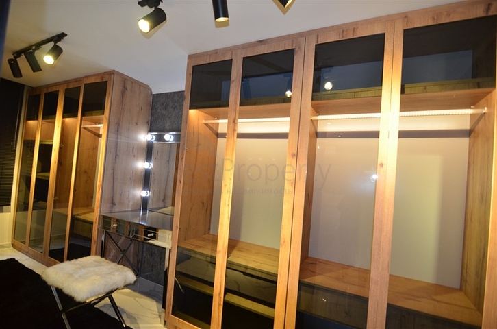  Апартаменты 2+1 в цeнтре Алании у пляжа Клеопатры