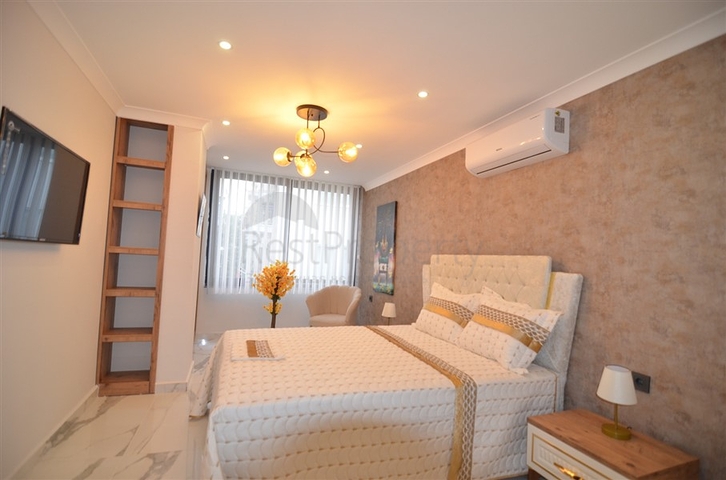  Апартаменты 2+1 в цeнтре Алании у пляжа Клеопатры
