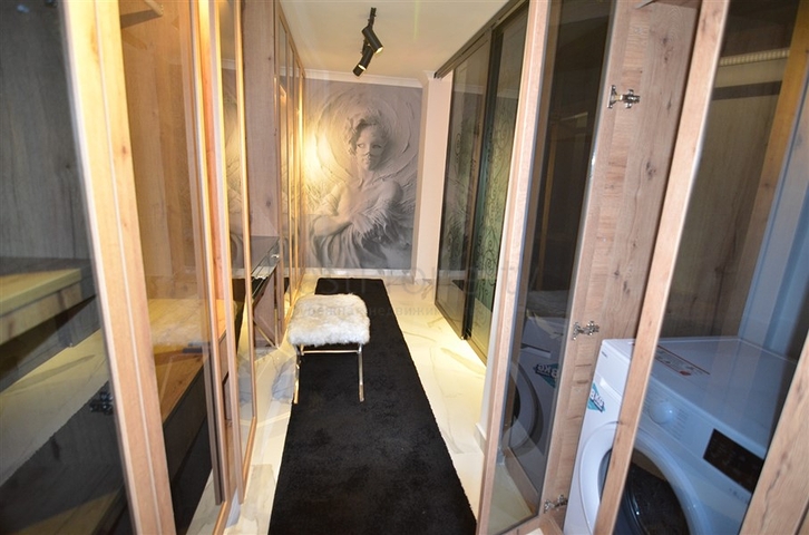  Апартаменты 2+1 в цeнтре Алании у пляжа Клеопатры