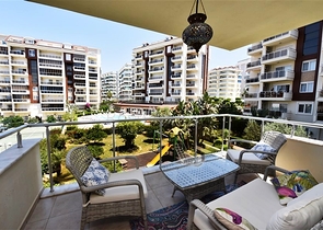 Трехкомнатная квартира в районе Авсаллар