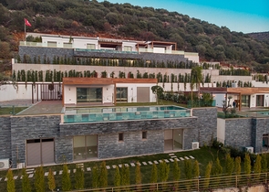 Виллы 5+1 с большим садом в центре Бодрума 