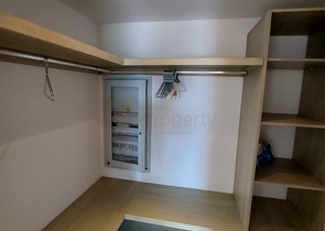 Вилла из натурального камня с шикарным видом на крепость