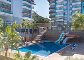 Меблированная квартира 1+1 с видом на хвойный лес в Каргыджак