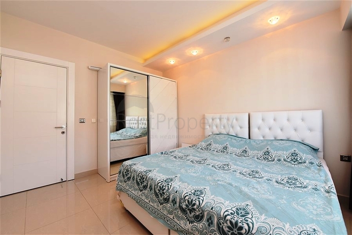 Пентхаус 2+1 в популярном комплексе в Махмутларе