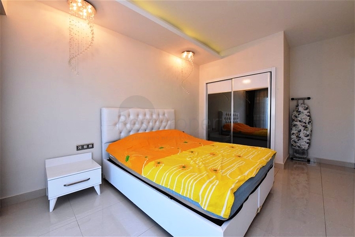 Пентхаус 2+1 в популярном комплексе в Махмутларе