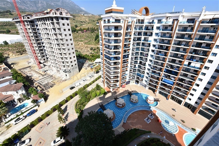 Пентхаус 2+1 в популярном комплексе в Махмутларе