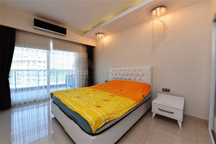 Пентхаус 2+1 в популярном комплексе в Махмутларе