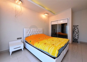 Пентхаус 2+1 в популярном комплексе в Махмутларе