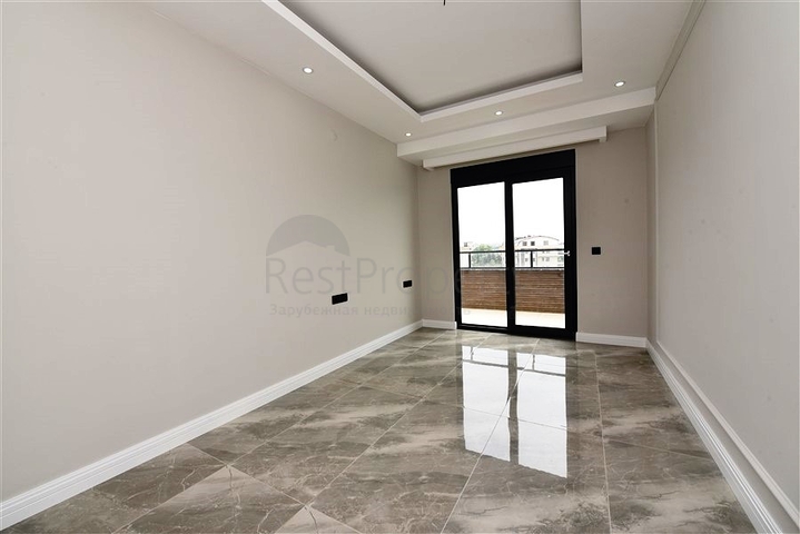 Четырехкомнатный пентхаус в новом жилом доме района Оба