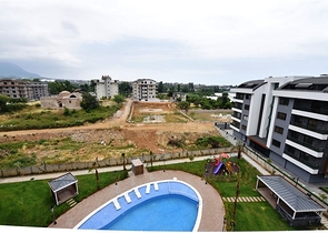 Четырехкомнатный пентхаус в новом жилом доме района Оба