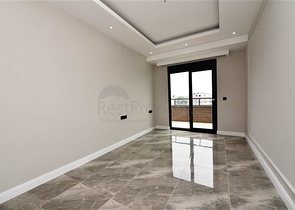 Четырехкомнатный пентхаус в новом жилом доме района Оба