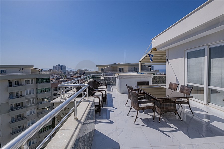 Пентхаус 4+1 в районе Тосмур