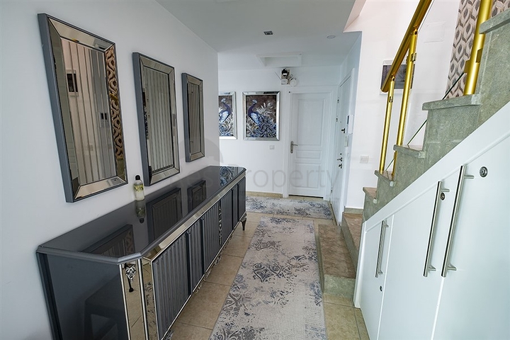 Пентхаус 4+1 в районе Тосмур