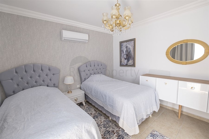 Пентхаус 4+1 в районе Тосмур