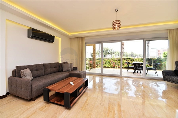 Садовый дуплекс рядом с морем в Конаклы