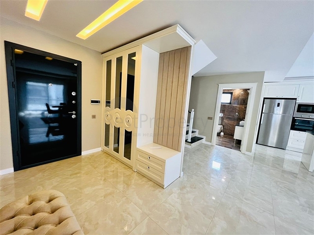 Шикарный пентхаус у моря в элитном районе Каргыджак