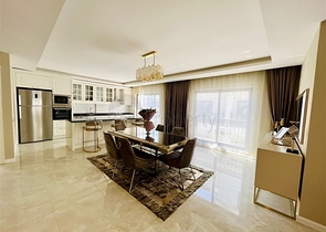 Шикарный пентхаус у моря в элитном районе Каргыджак