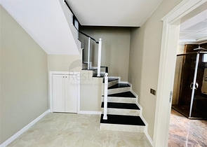 Шикарный пентхаус у моря в элитном районе Каргыджак