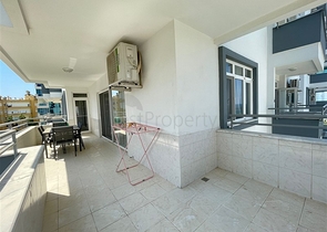 Трехкомнатная квартира на первой линии в районе Махмутлар