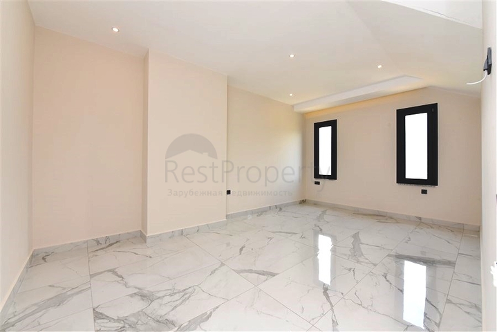 Новый пентхаус 3+1 в районе Махмутлар 750 м от моря