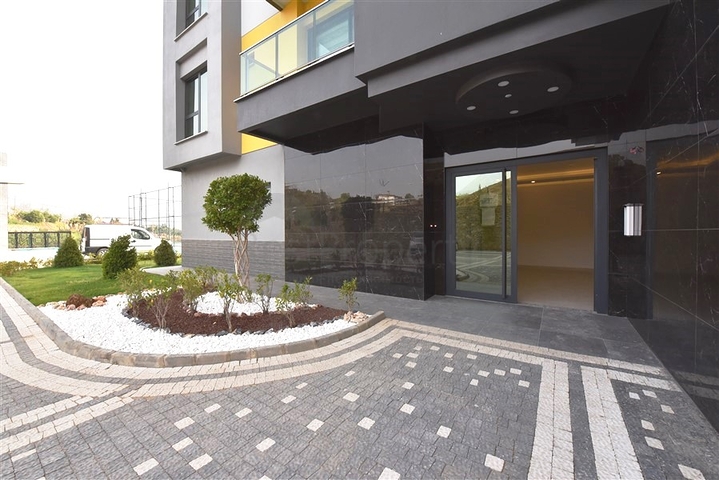 Новый пентхаус 3+1 в районе Махмутлар 750 м от моря