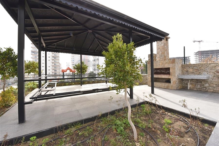 Новый пентхаус 3+1 в районе Махмутлар 750 м от моря