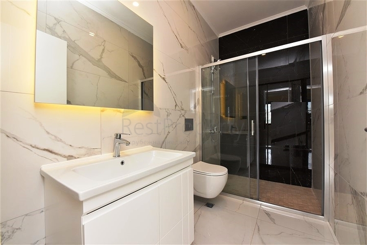 Новый пентхаус 3+1 в районе Махмутлар 750 м от моря