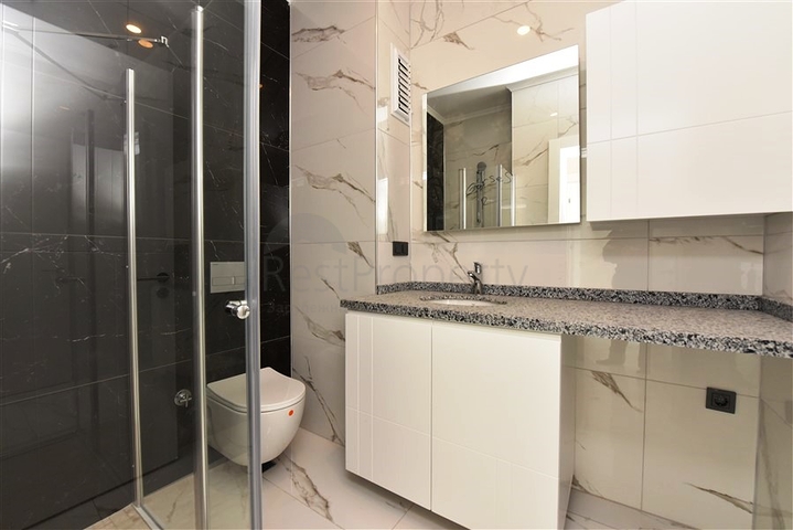 Новый пентхаус 3+1 в районе Махмутлар 750 м от моря