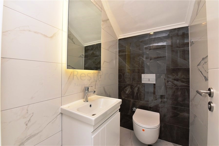 Новый пентхаус 3+1 в районе Махмутлар 750 м от моря