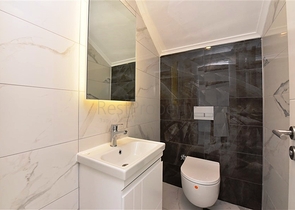 Новый пентхаус 3+1 в районе Махмутлар 750 м от моря