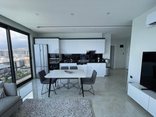 Квартира с панорамным видом на первой береговой линии