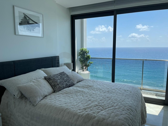 Квартира с панорамным видом на первой береговой линии