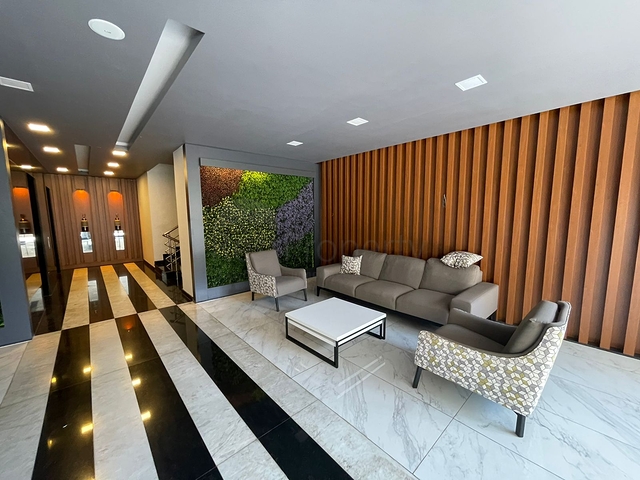 Квартира с панорамным видом на первой береговой линии