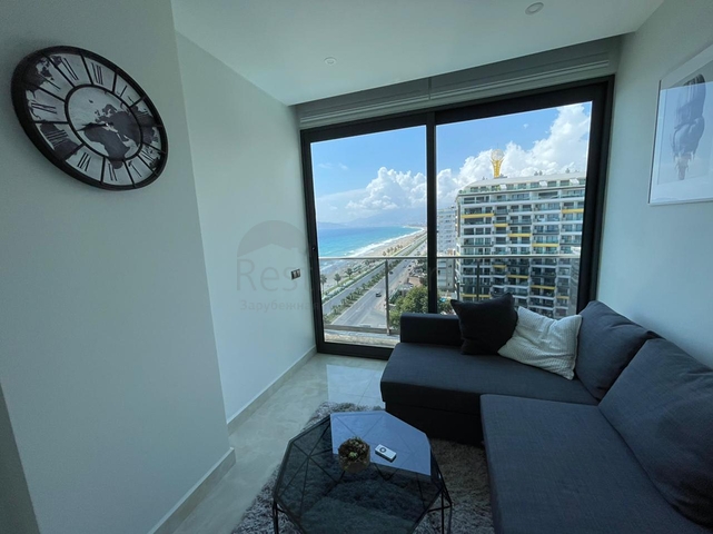 Квартира с панорамным видом на первой береговой линии