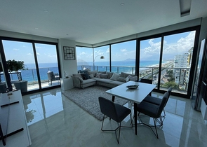 Квартира с панорамным видом на первой береговой линии