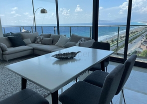 Квартира с панорамным видом на первой береговой линии